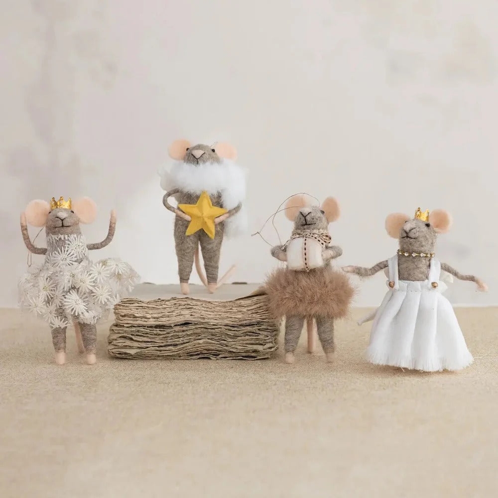 Christmas Tree Decor - A Cottage in the City