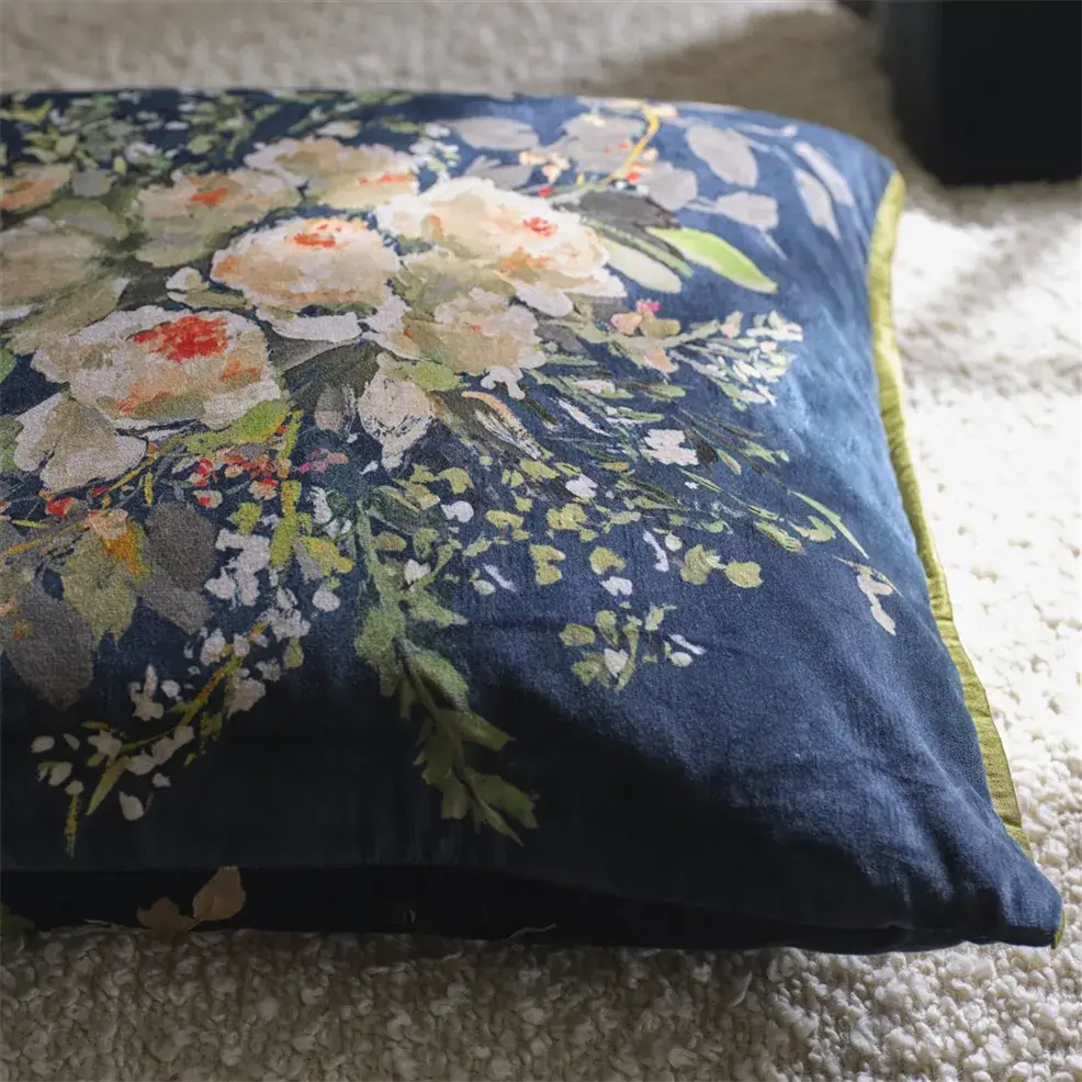 Margaretta Velours Noir Decorative Pillow