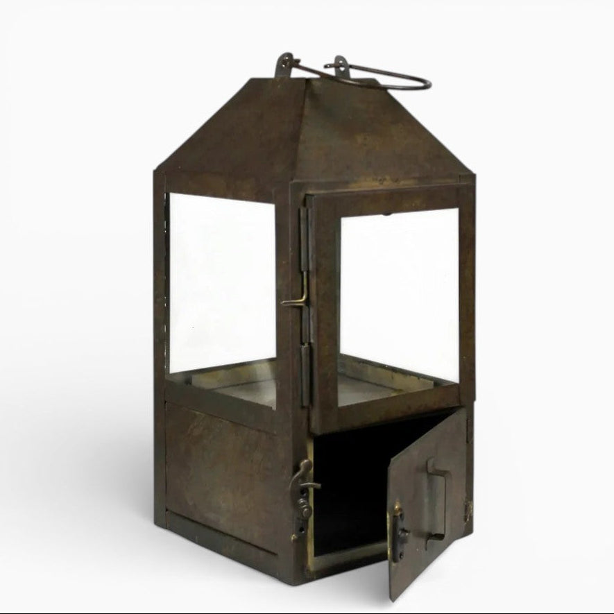 Roca Hinged Door Lantern