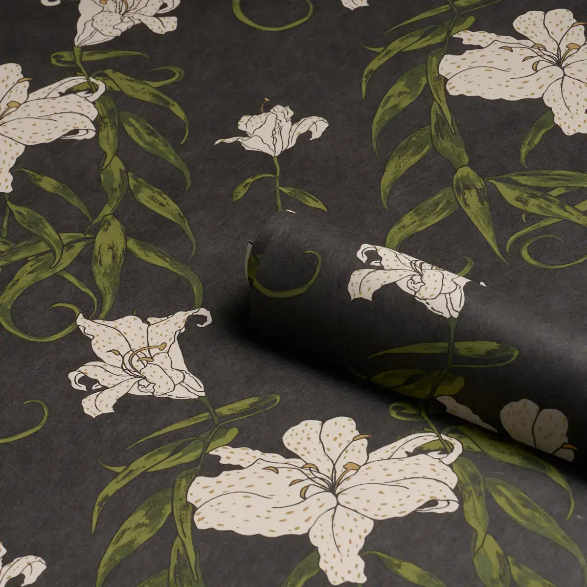 Schumacher Lady Lilith Wallpaper