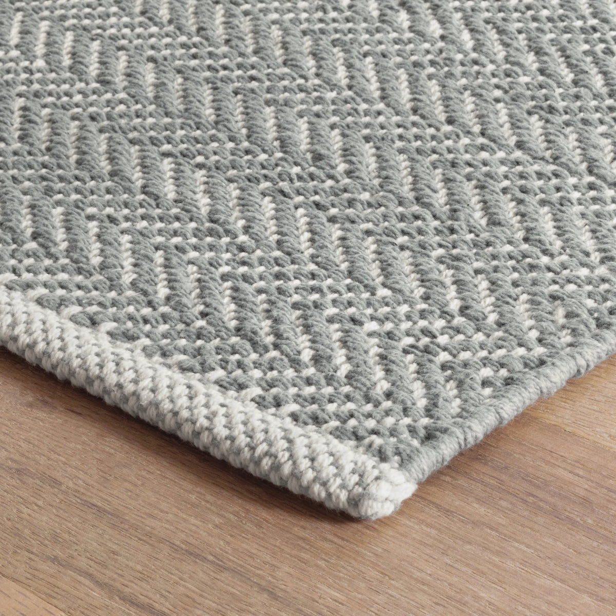 Dash & Albert Herringbone Woven Cotton Rug