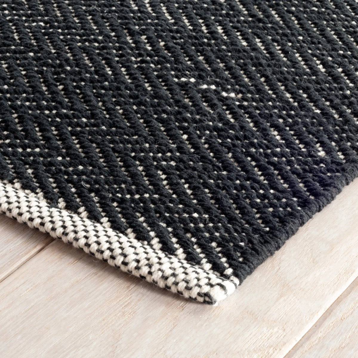 Dash & Albert Herringbone Woven Cotton Rug