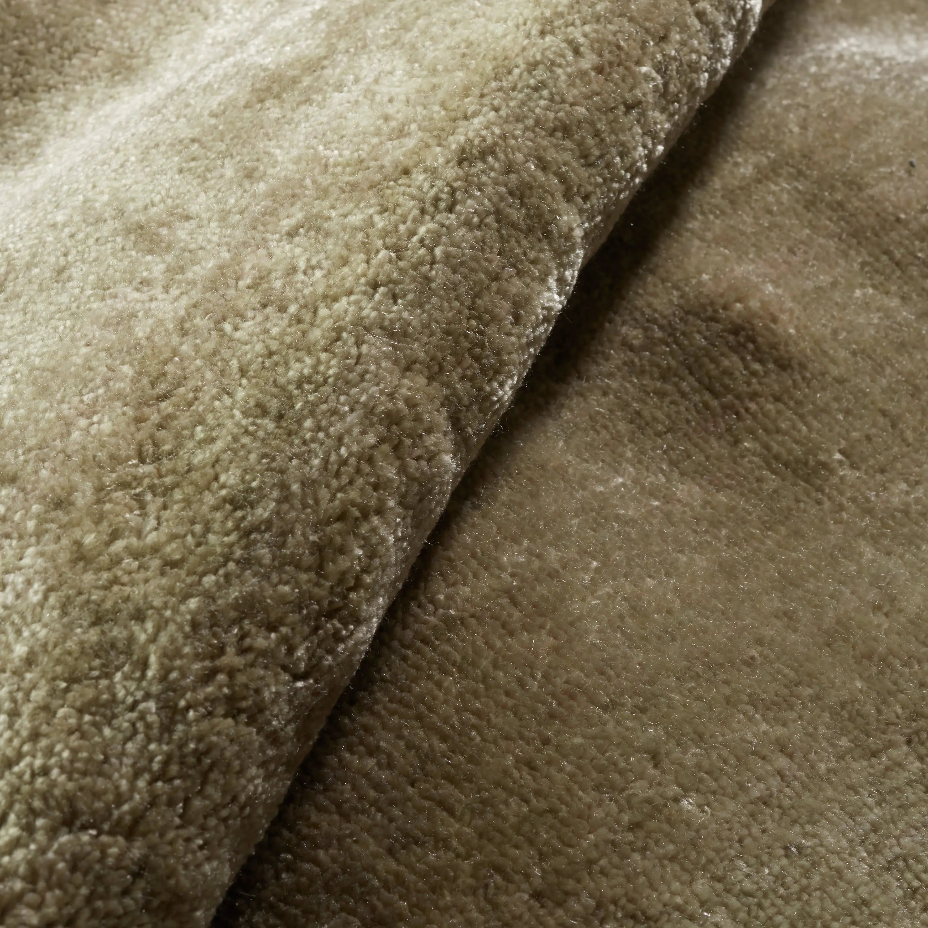 Dash & Albert Hudson Hand Loom Knotted Rug