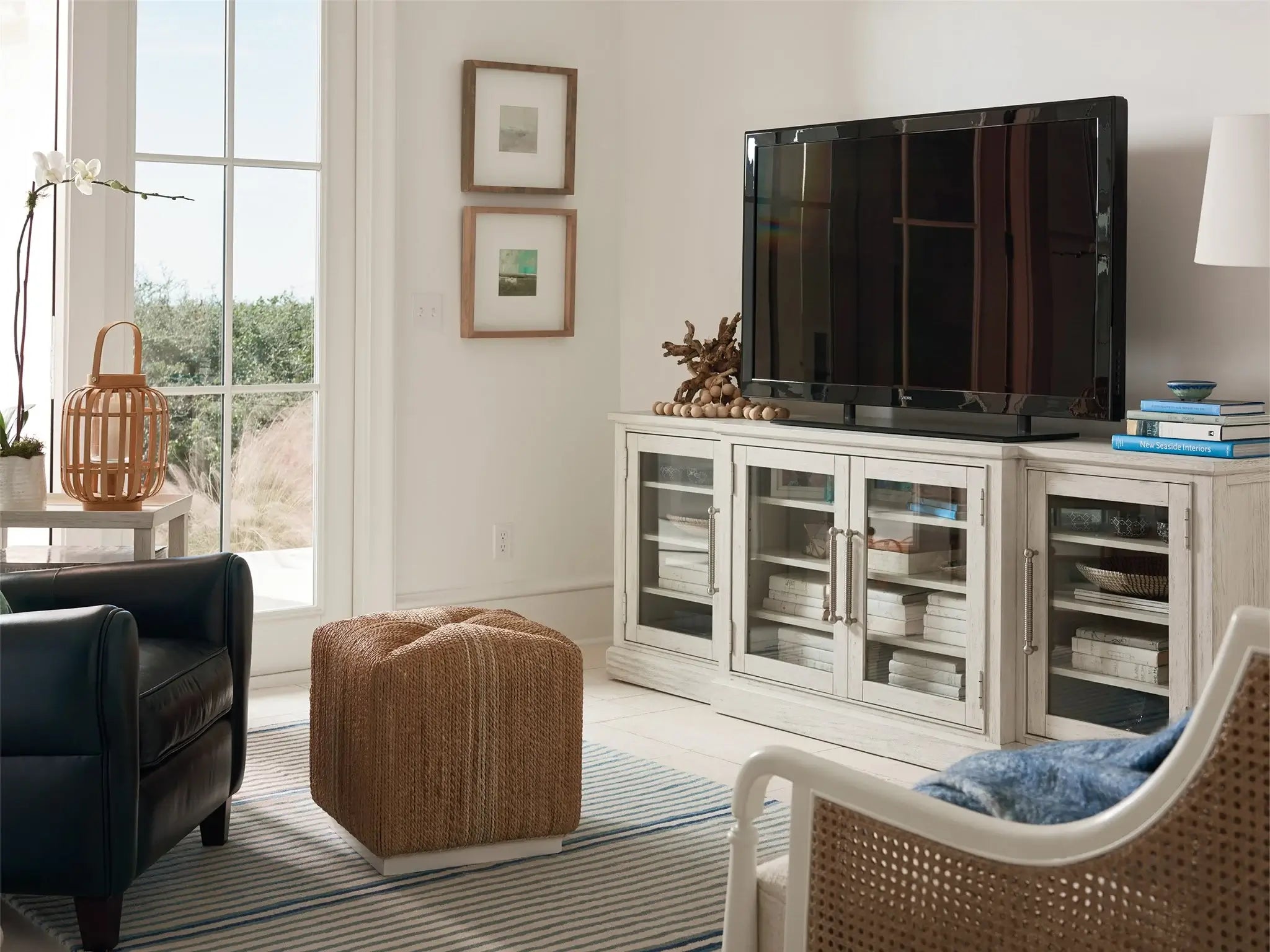 Escape Entertainment Console