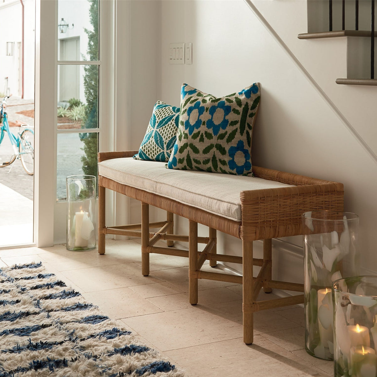 https://www.viewmastercms.com/assets/VMAPP_Universal_Furniture/image/ic/orig/833_RS42_380.jpg