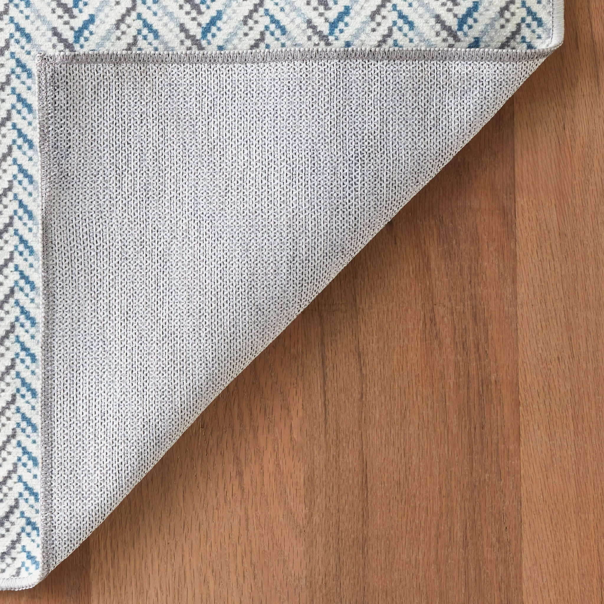 Lowell Blue Machine Washable Rug