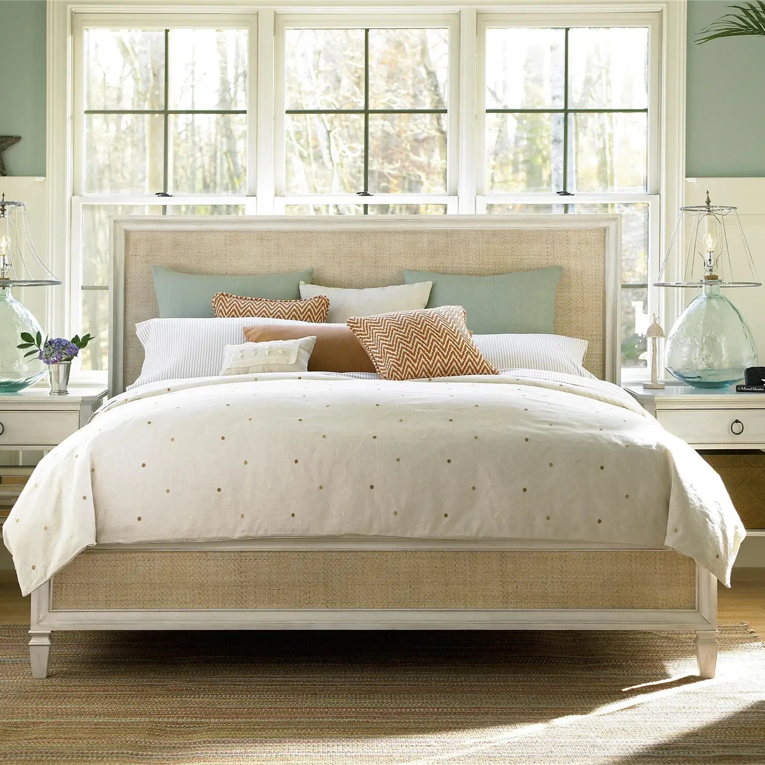 Summer Hill Woven Accent Bed