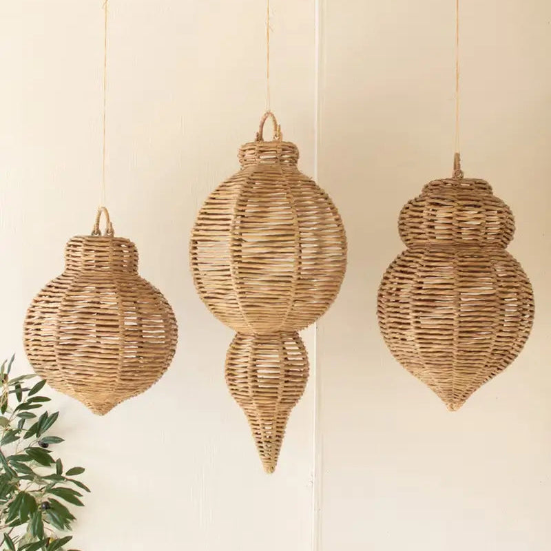 Woven Seagrass & Iron Ornament Set
