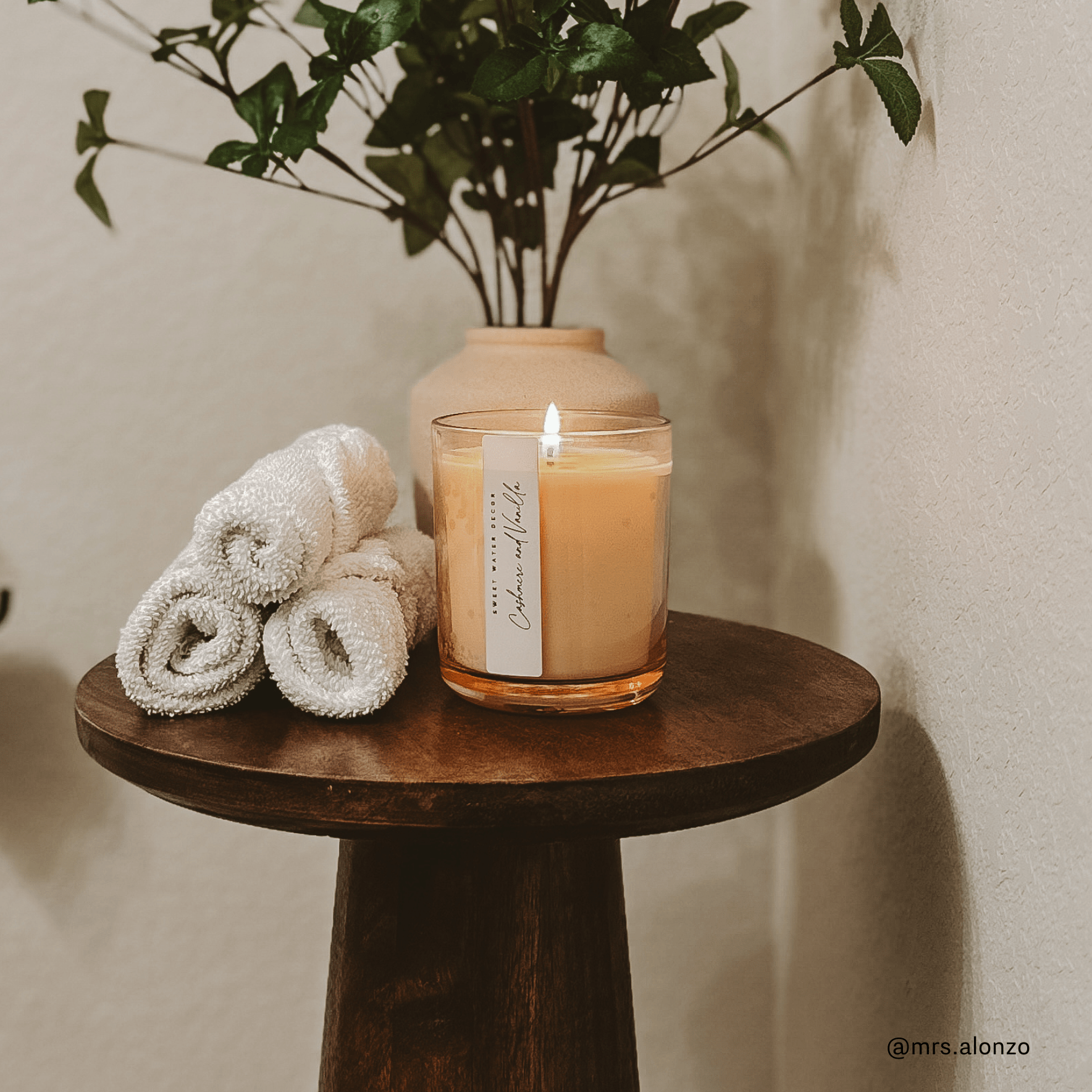 Cashmere & Vanilla Tinted Glass Jar Candle