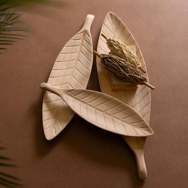 Wooden Leaf Tray Set