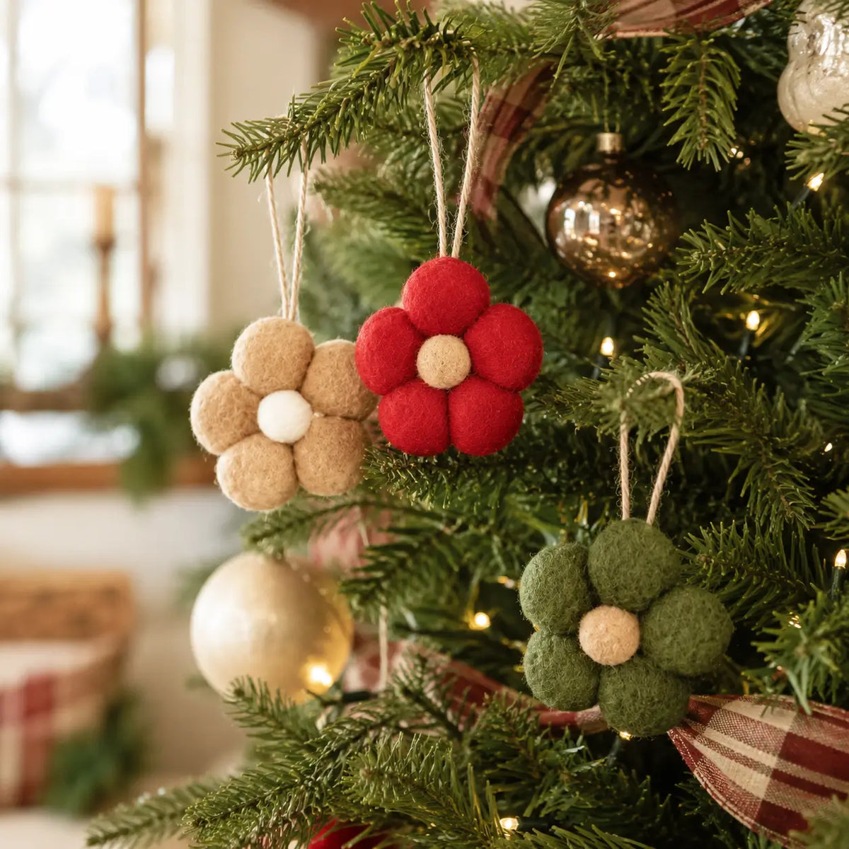 Fabric Pom Pom Flower Ornament Set
