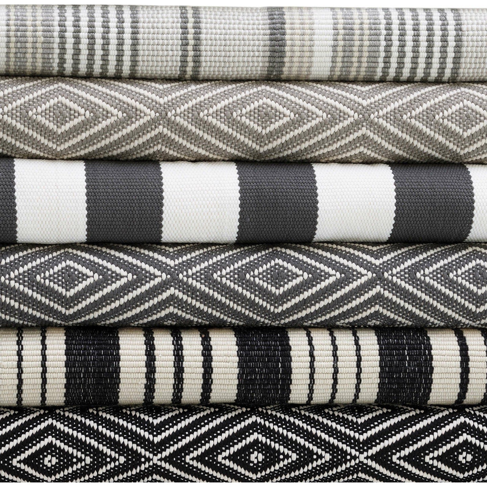 Dash & Albert Diamond Black/Ivory Indoor/Outdoor Rug
