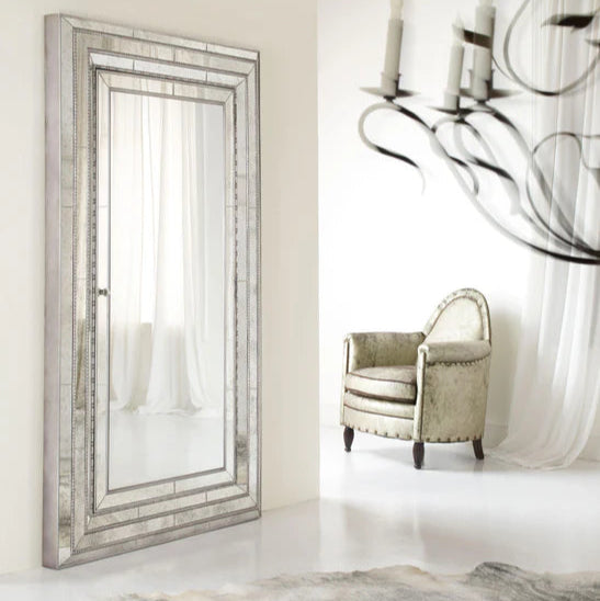 Melange Glamour Floor Mirror With Jewelry Storage