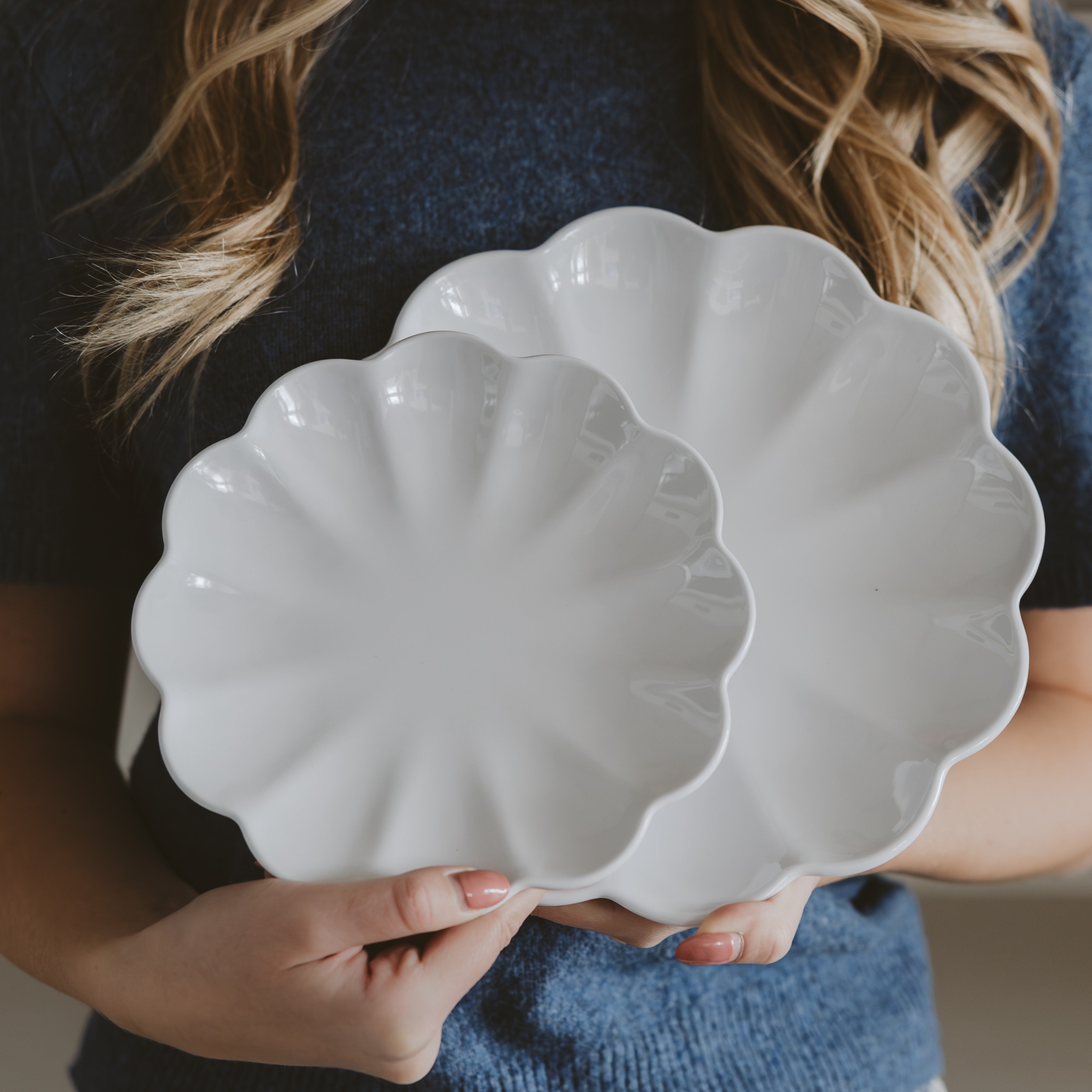 White Scalloped Serving Tray Set