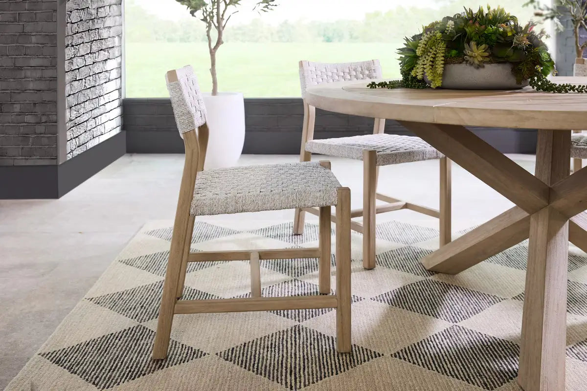 Kitts Indoor/Outdoor Dining Chair