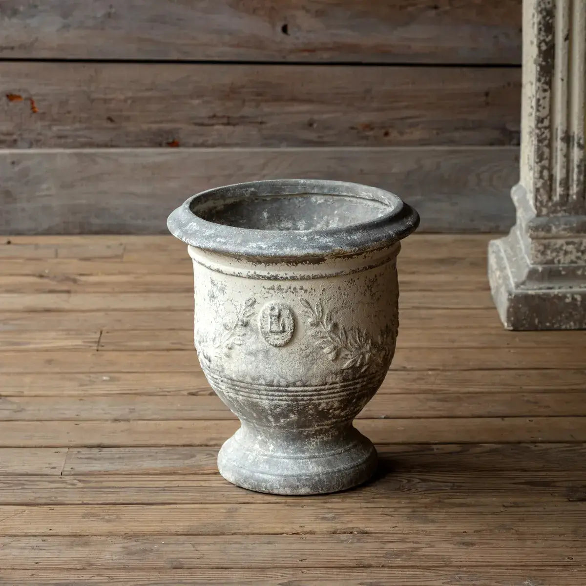 Aged Finish Marseille Planter