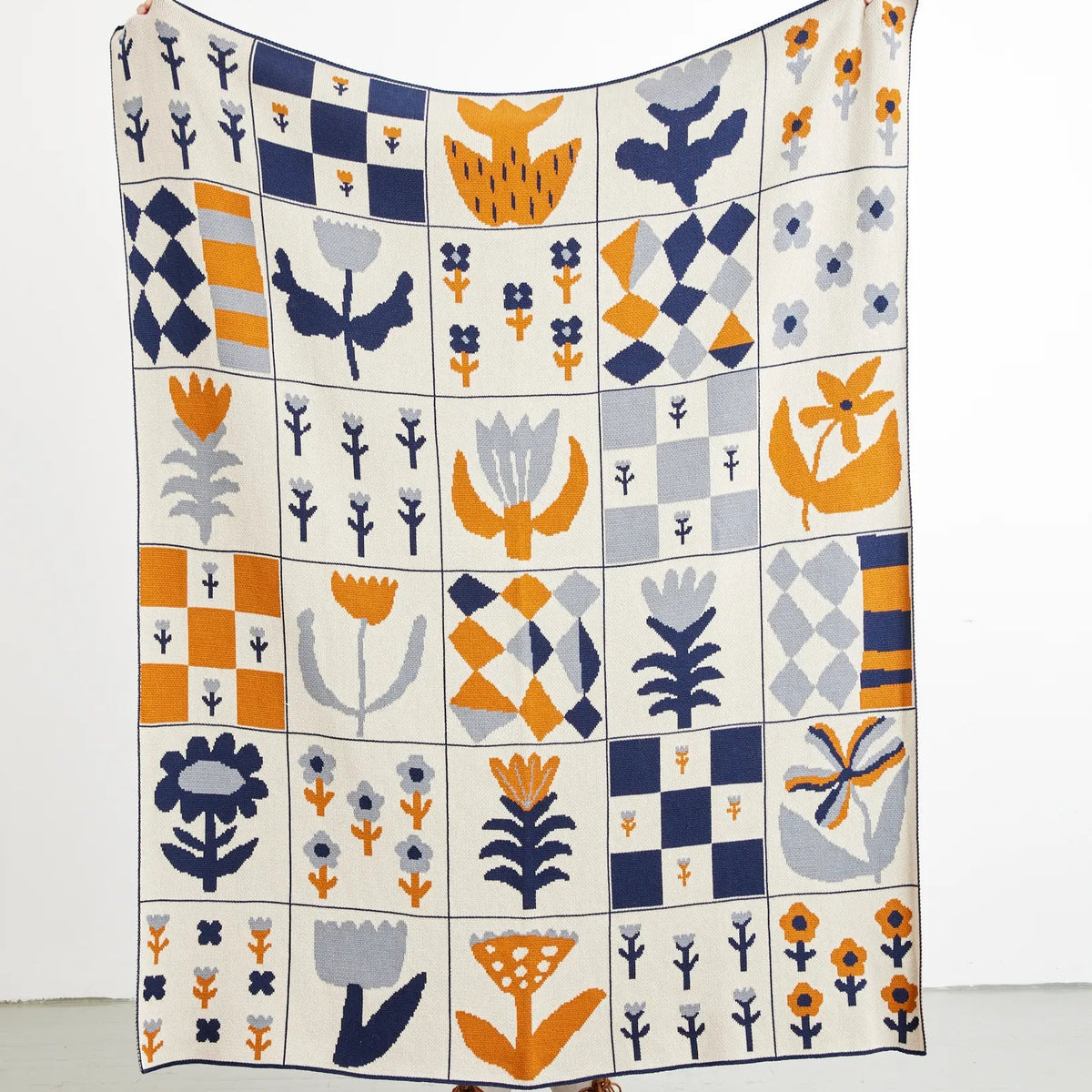 Biquette Toni Darling Frank Knit Blanket