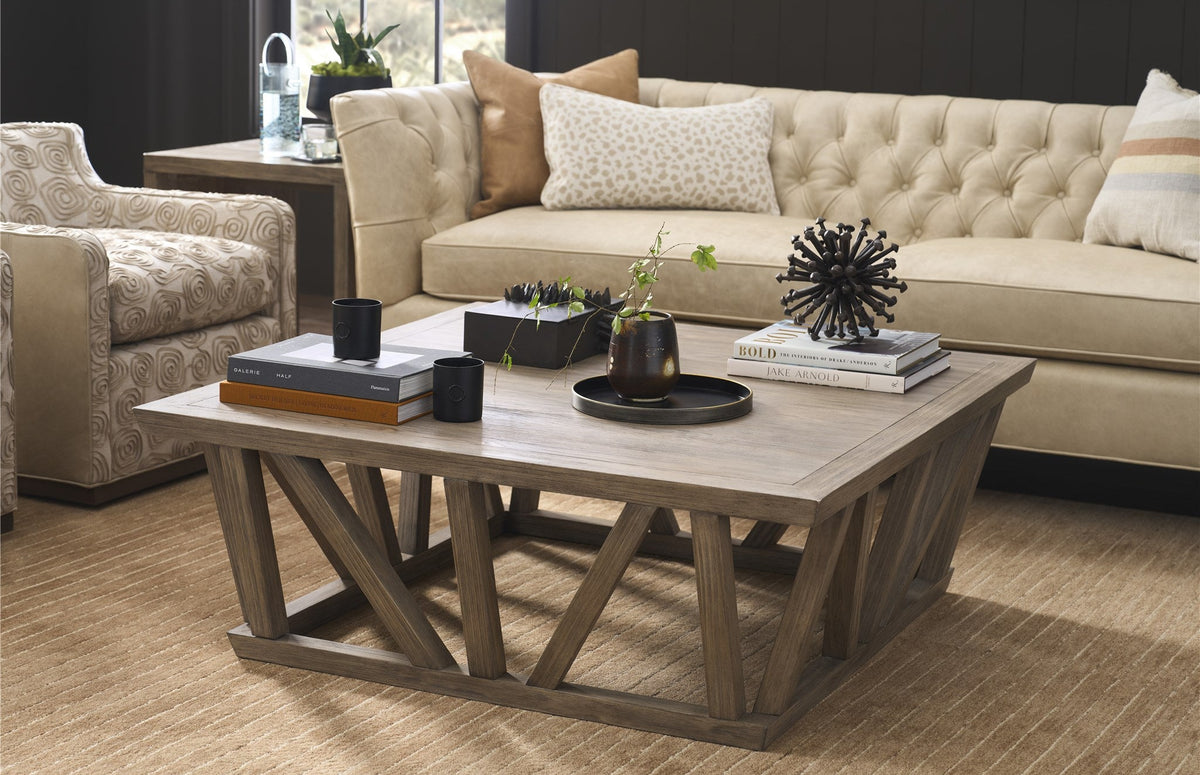 https://www.viewmastercms.com/assets/VMAPP_Universal_Furniture/image/ic/orig/U462801_RS.jpg