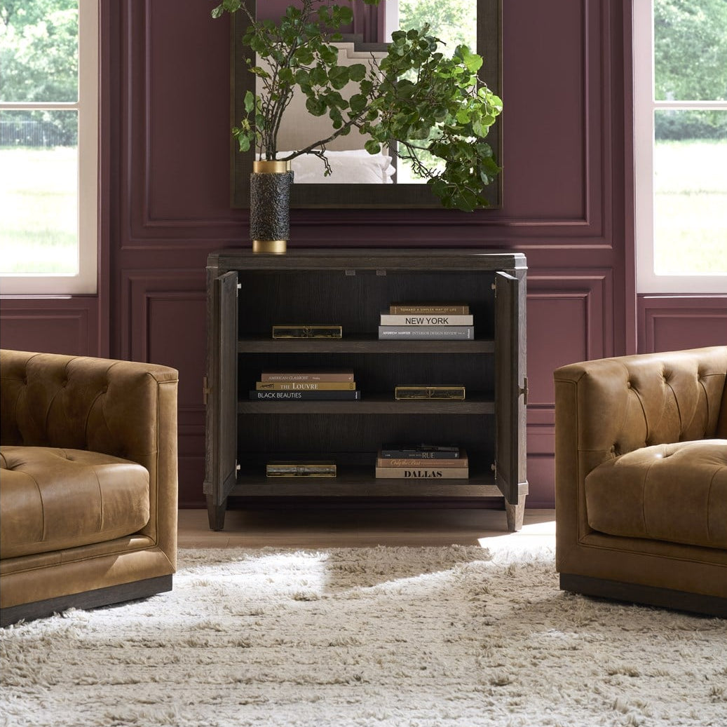 https://www.viewmastercms.com/assets/VMAPP_Universal_Furniture/image/ic/orig/U508845_RS_open_02.jpg