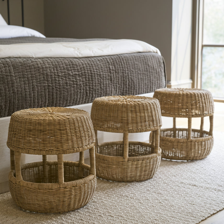 https://www.viewmastercms.com/assets/VMAPP_Universal_Furniture/image/ic/orig/U533382_RS_1.jpg