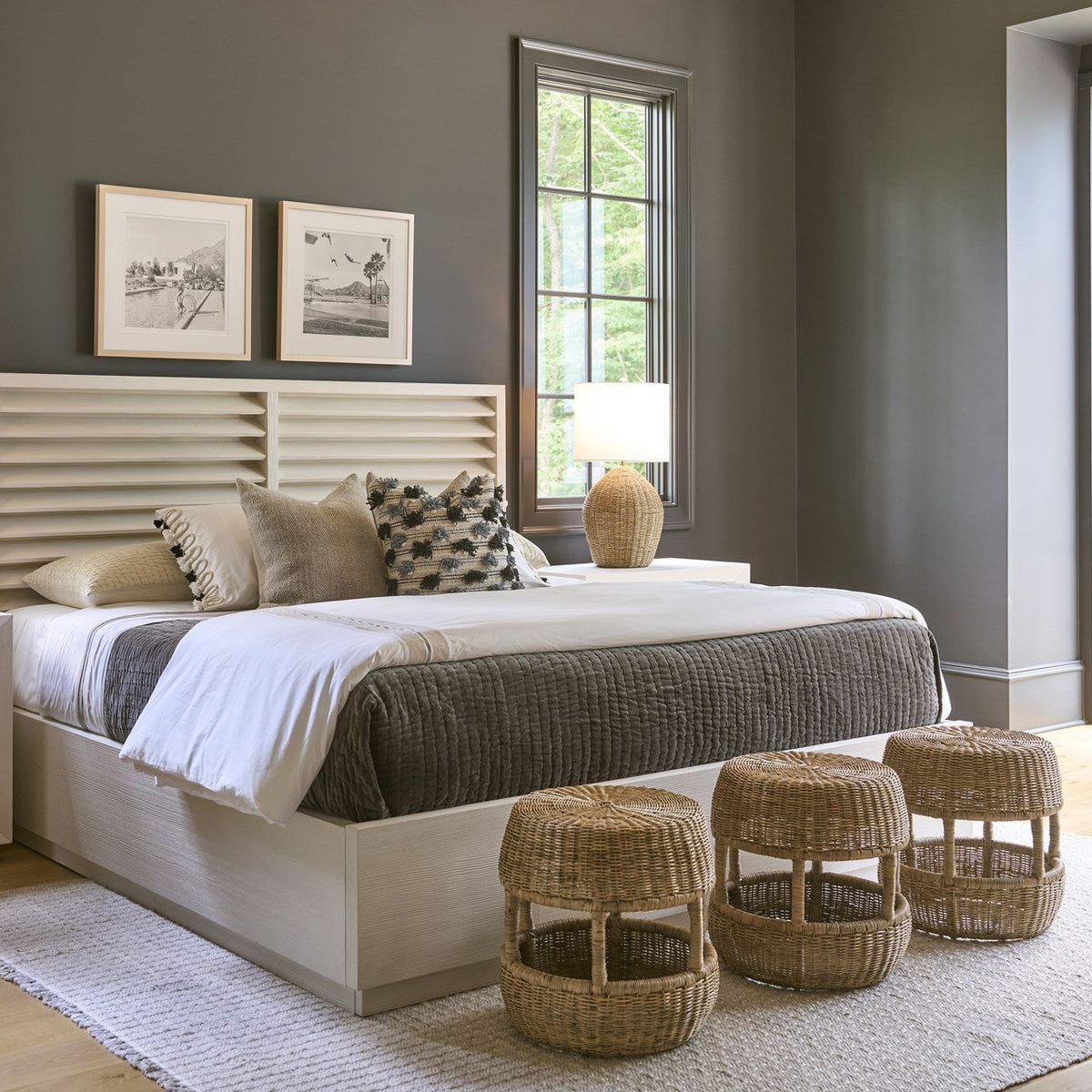 https://www.viewmastercms.com/assets/VMAPP_Universal_Furniture/image/ic/orig/U533A260B_RS_V4.jpg