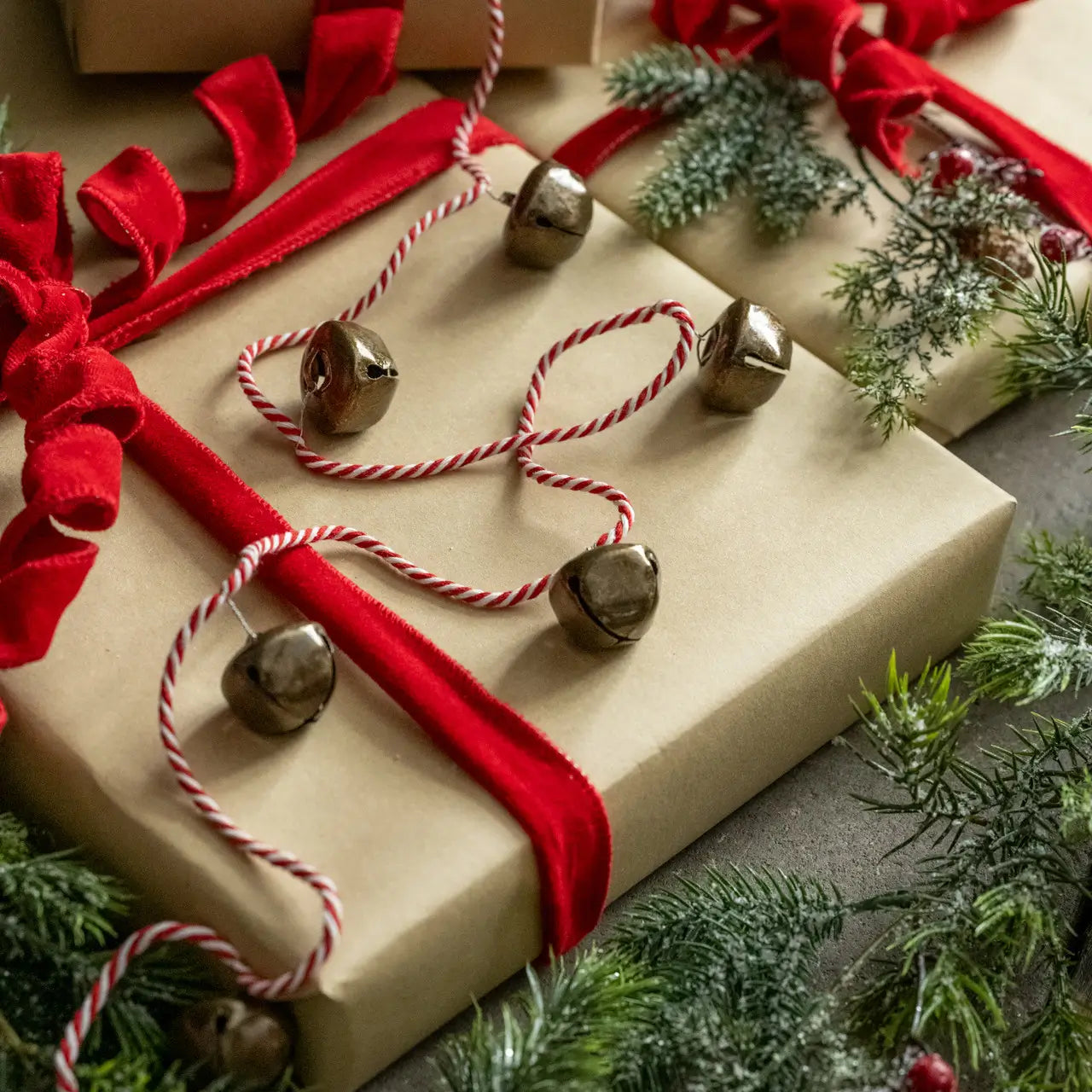 Antiqued Bronze Bell Garland