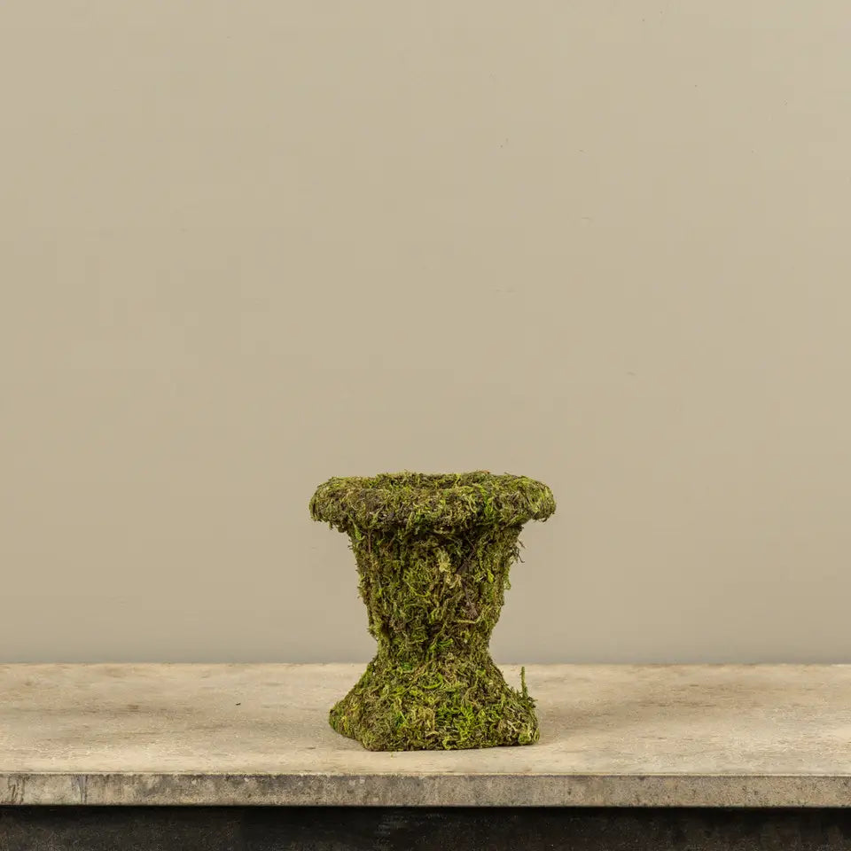 Moss Urn