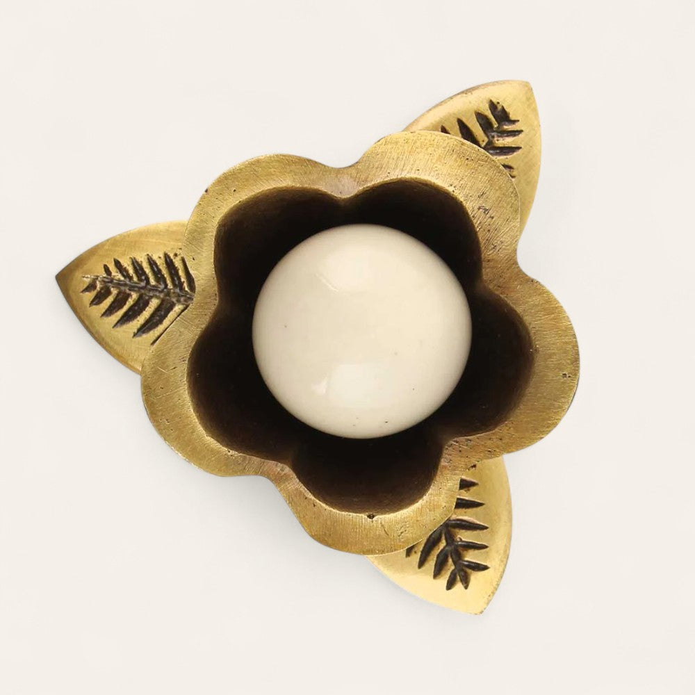 Antique Brass Flower Knob