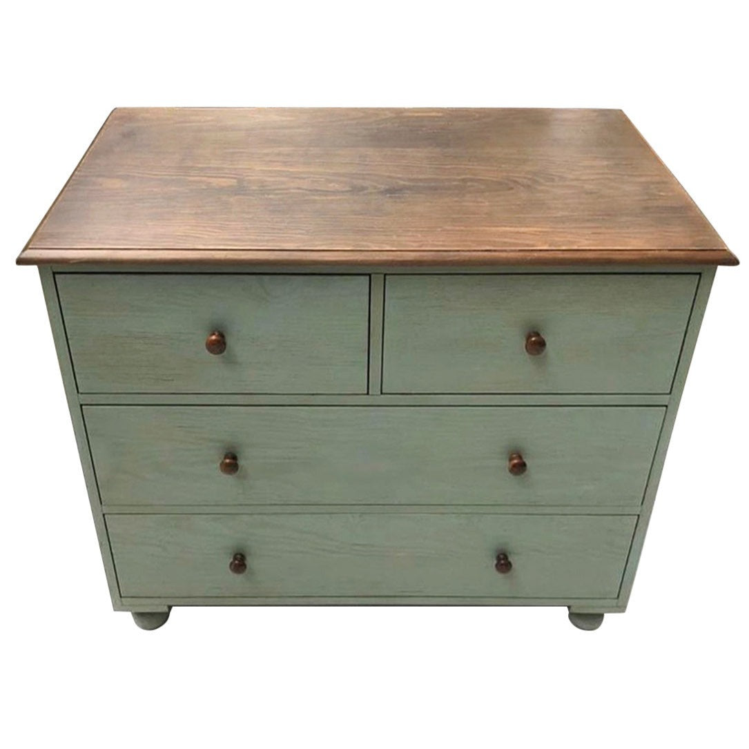Bachelor&#39;s Chest, Legbar And Old Olive