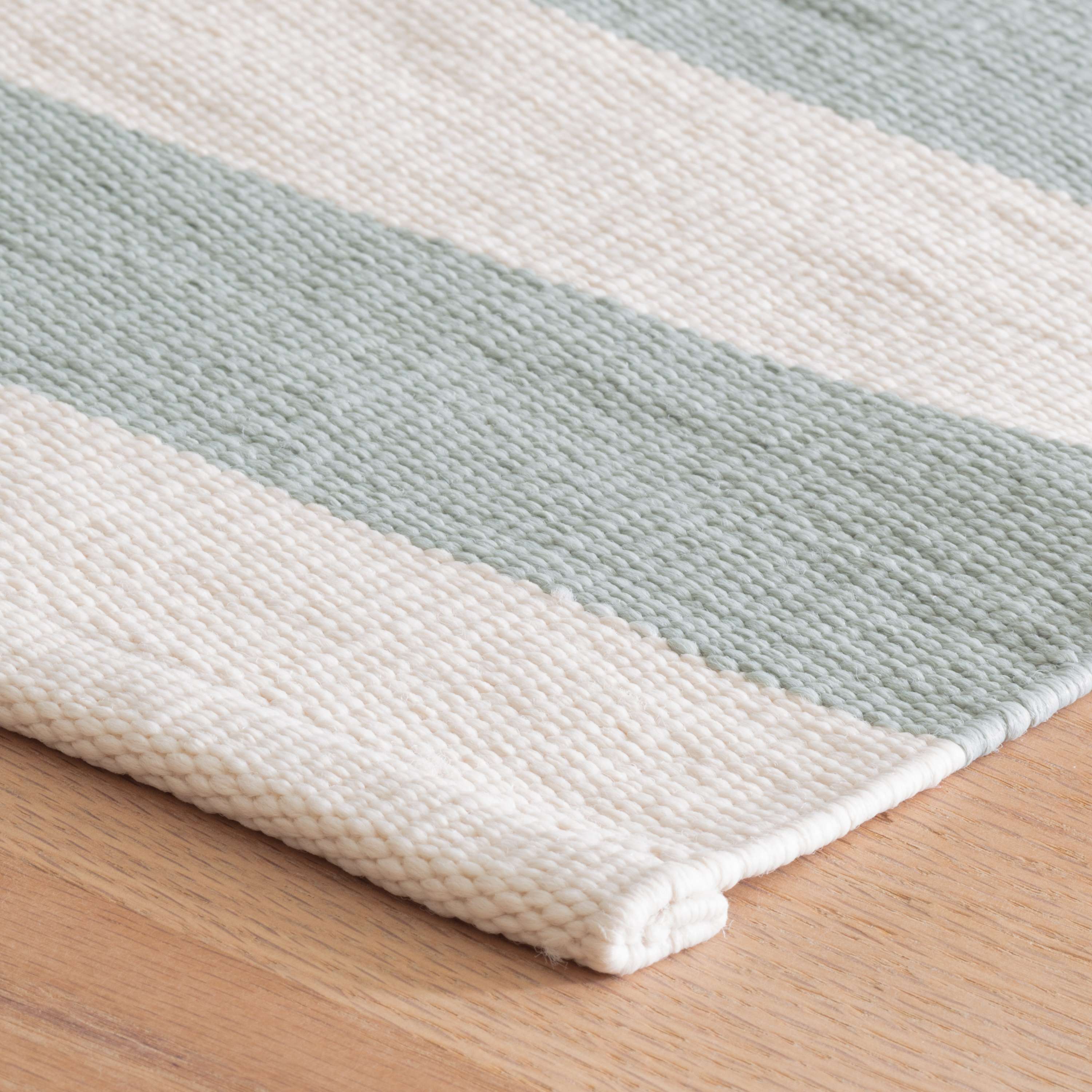 Dash & Albert Catamaran Stripe Light Blue/Ivory Indoor/Outdoor Rug