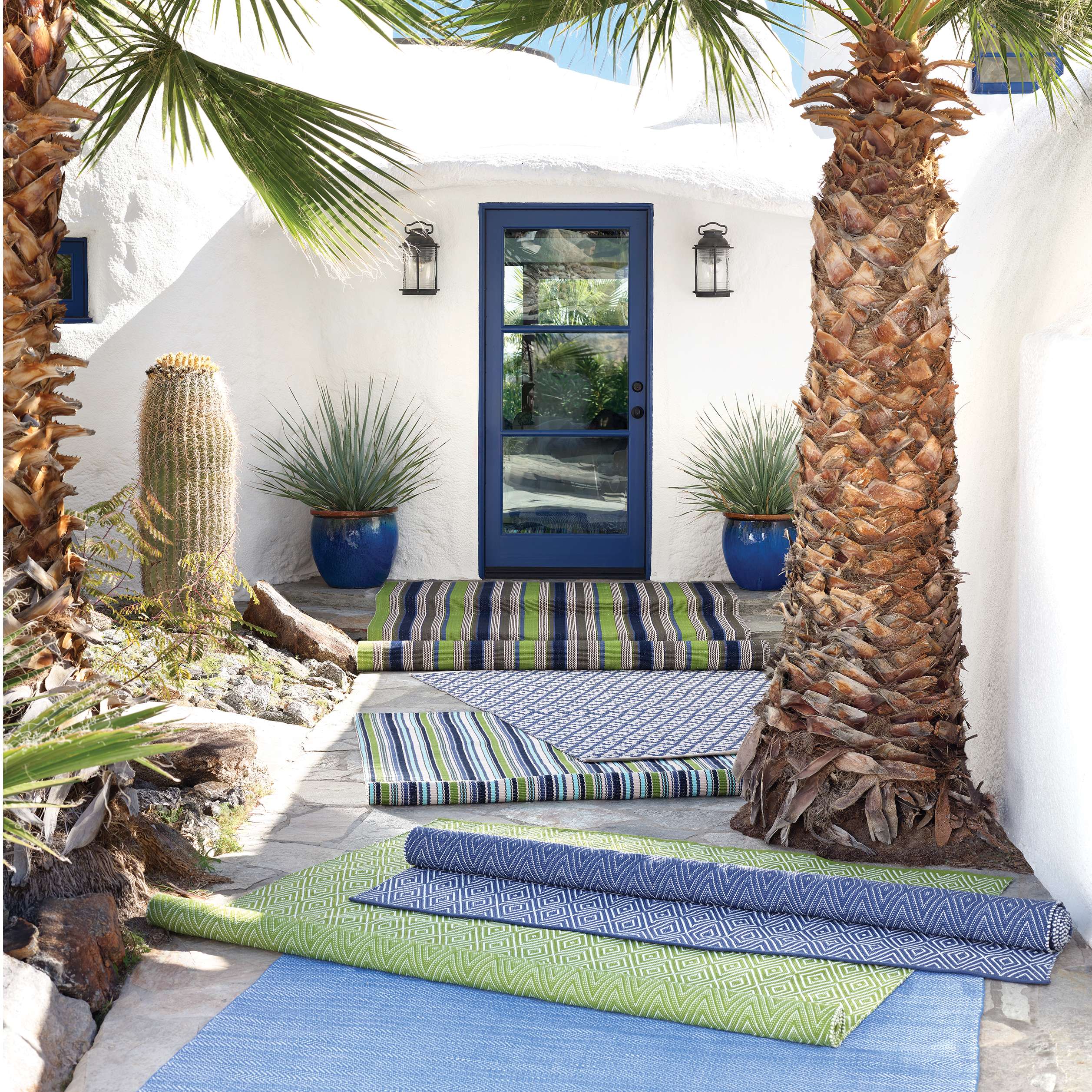 Dash & Albert Herringbone Denim/Ivory Indoor/Outdoor Rug