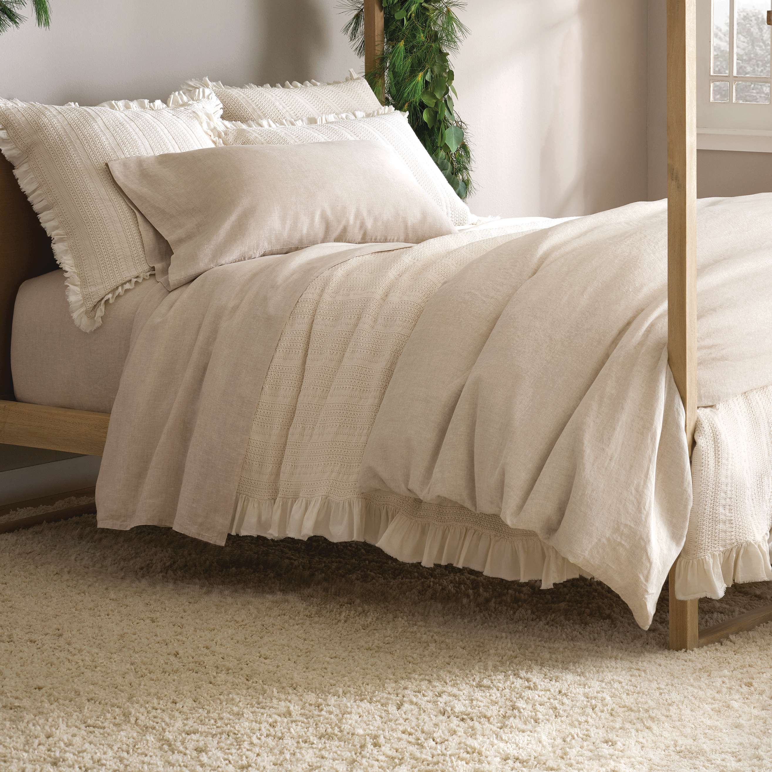 Dash & Albert Kodiak Ivory Woven Microfiber Rug