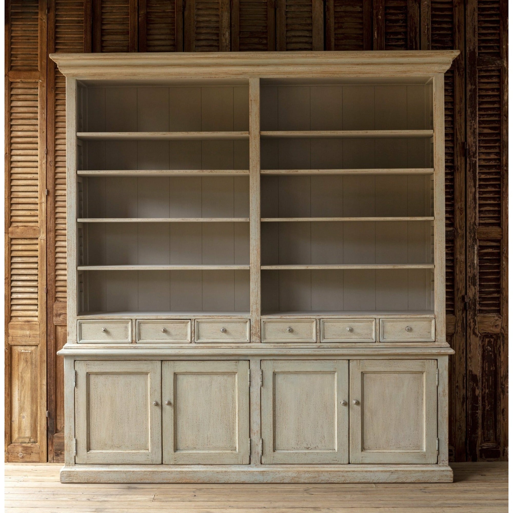 Grand View Cabinet