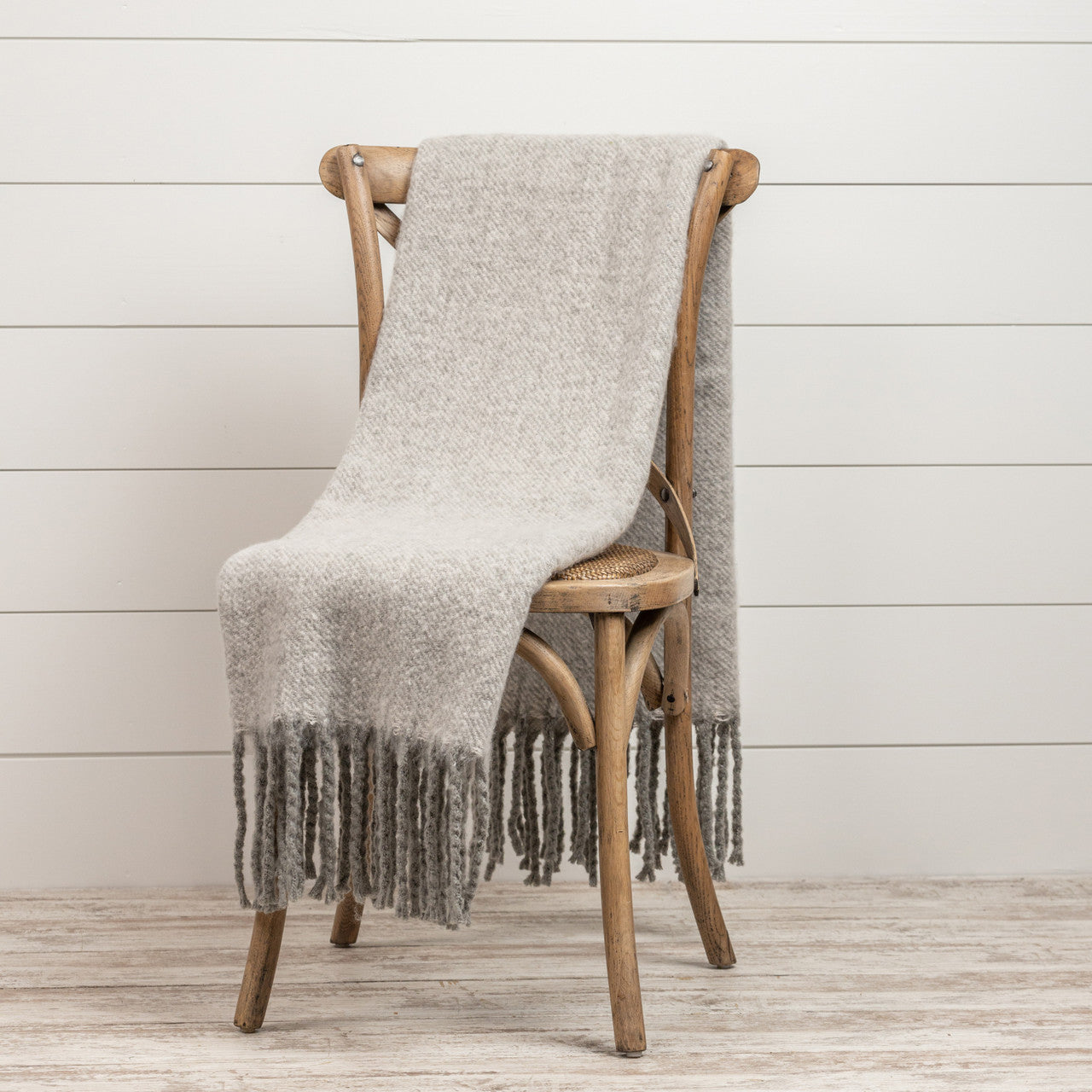 Heathered Grey Throw With Tassels