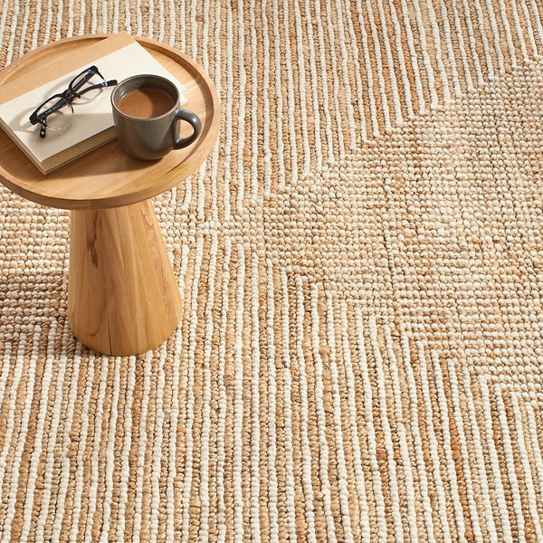 Kelan Ivory Handwoven Jute Rug