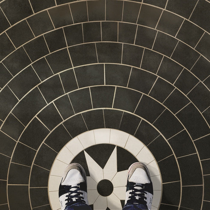 Pattern 58 Regnant Vinyl Floor Cloth