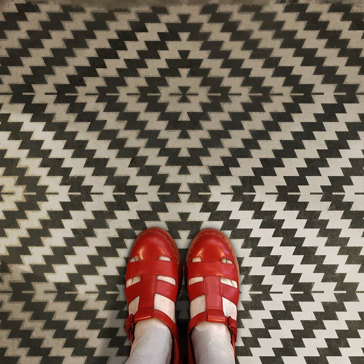 Pattern 63 Doplar Effect Vinyl Floor Cloth