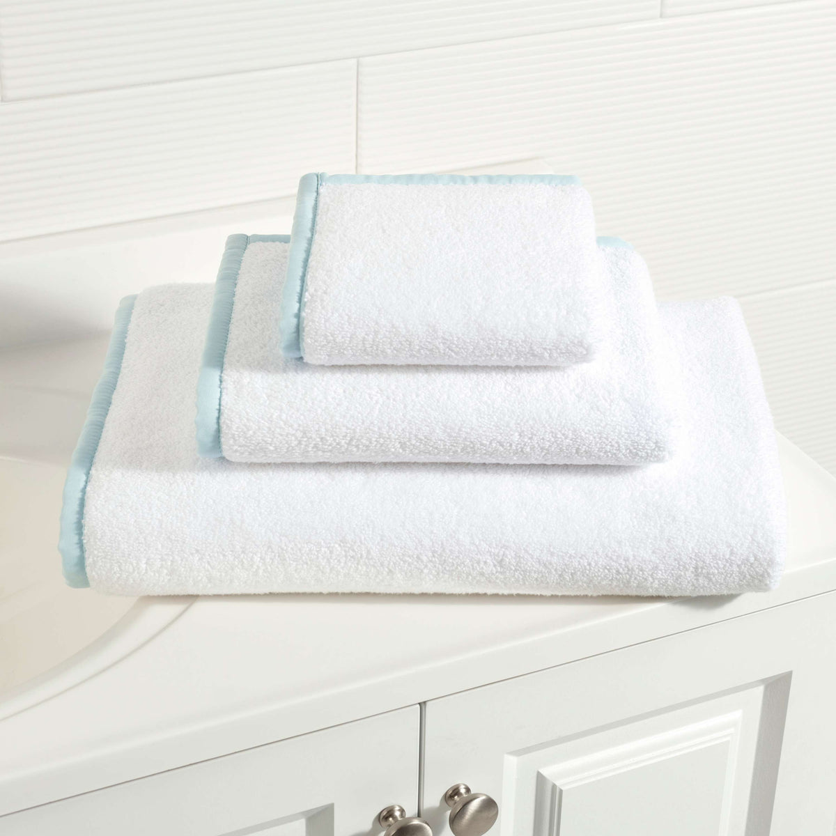 Pine Cone Hill Signature Banded White/Soft Blue Towel