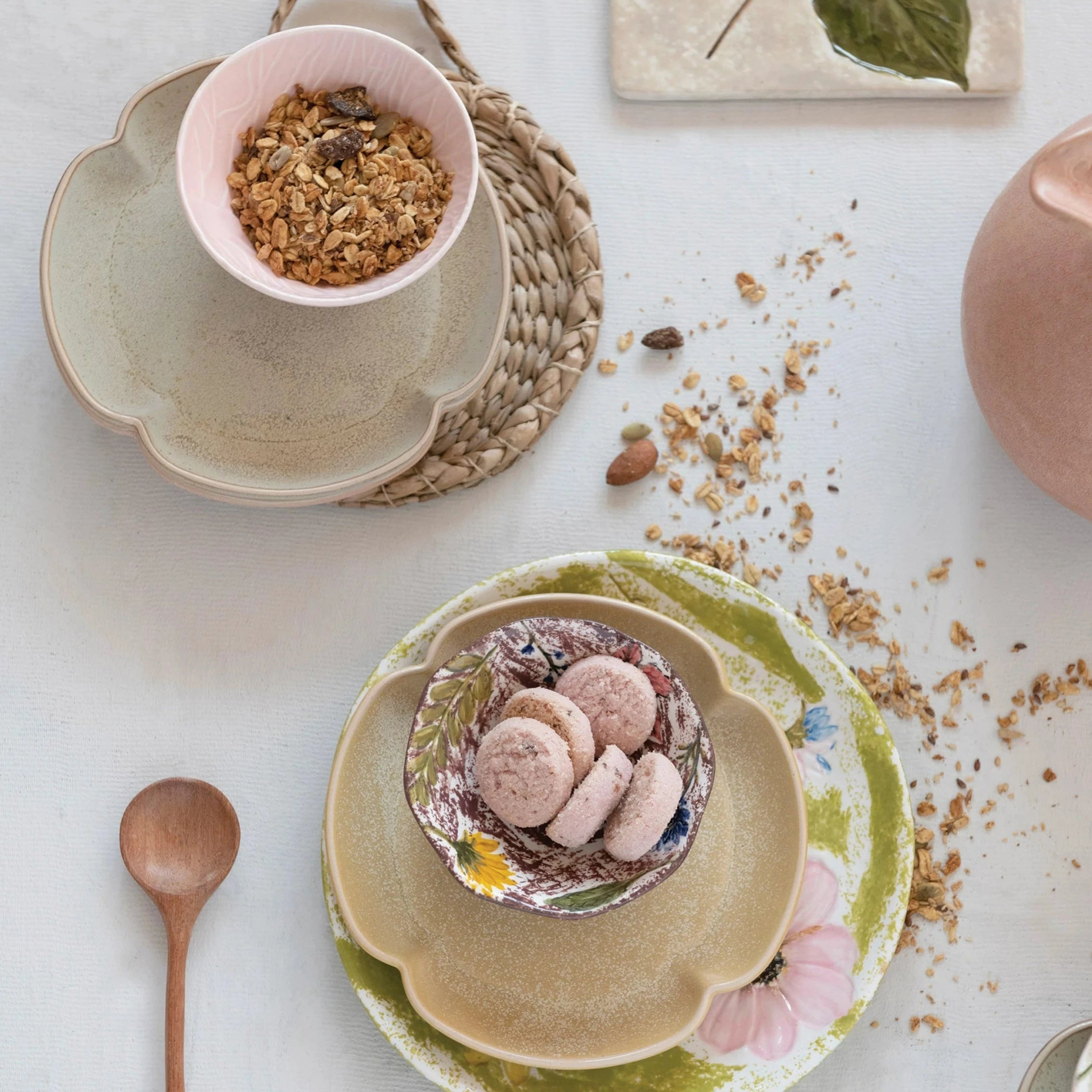 Reactive Glaze Scalloped Farmhouse Neutral Plate