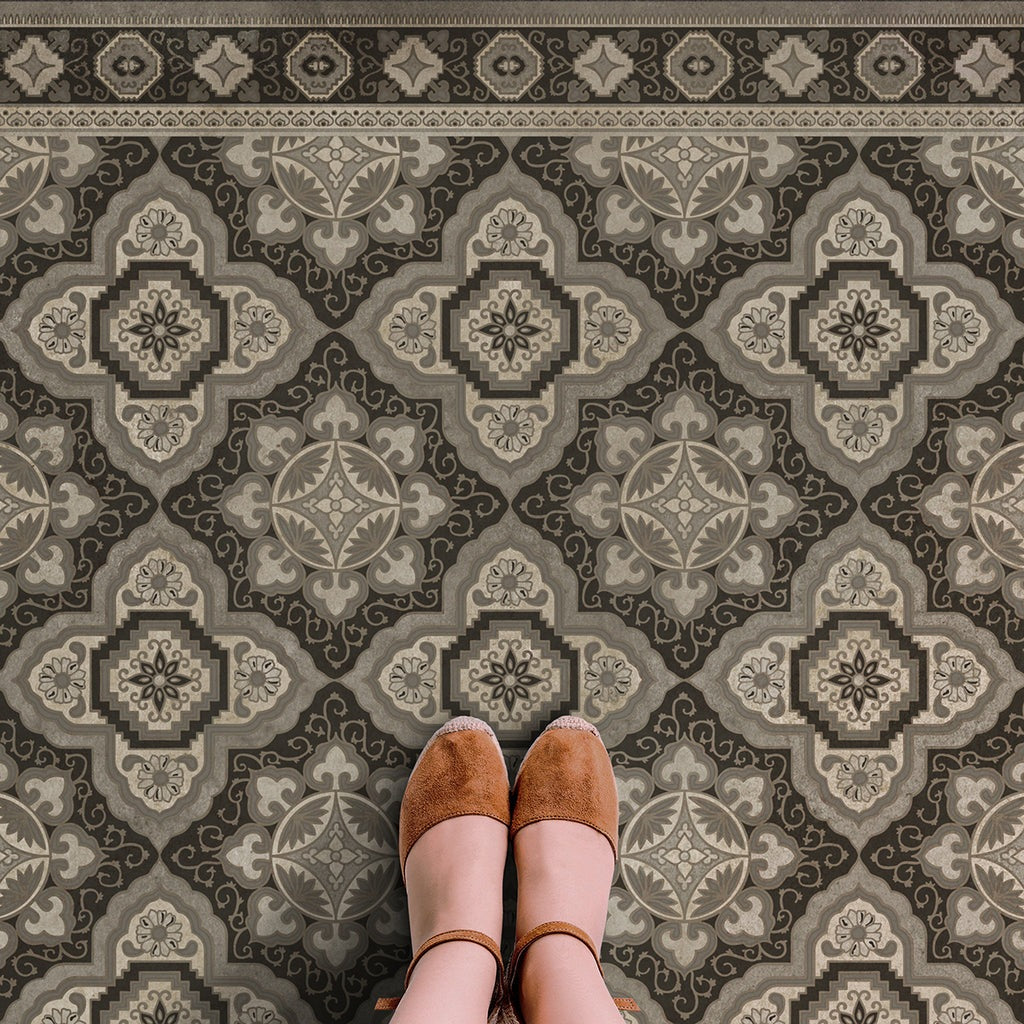 Williamsburg Antiquary First Addition Vinyl Floor Cloth