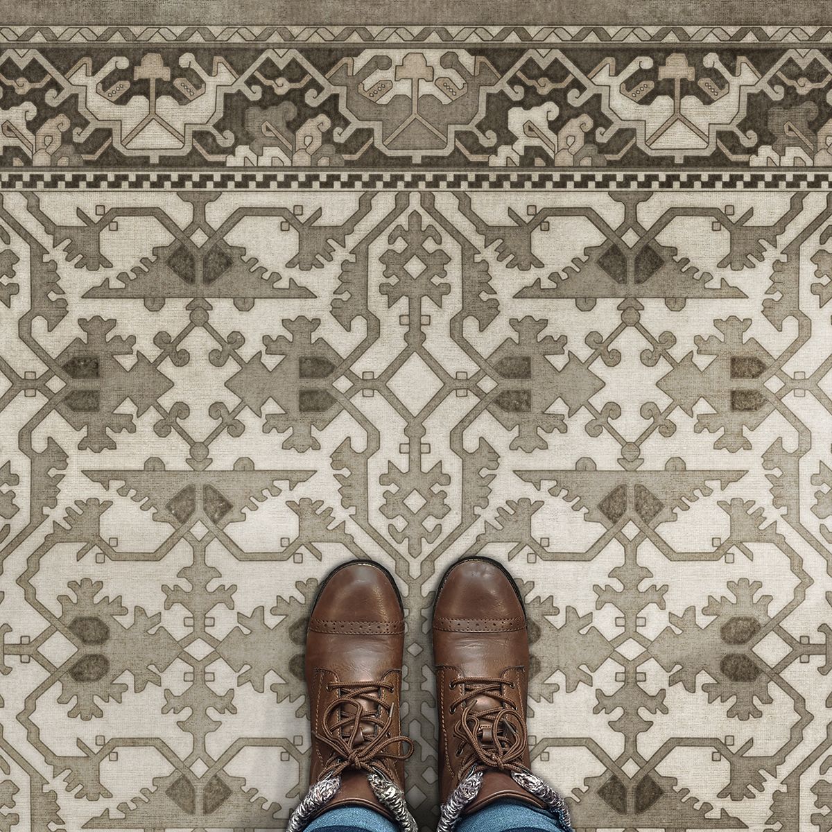 Williamsburg Lotto Ushak If You Show Patience Vinyl Floor Cloth