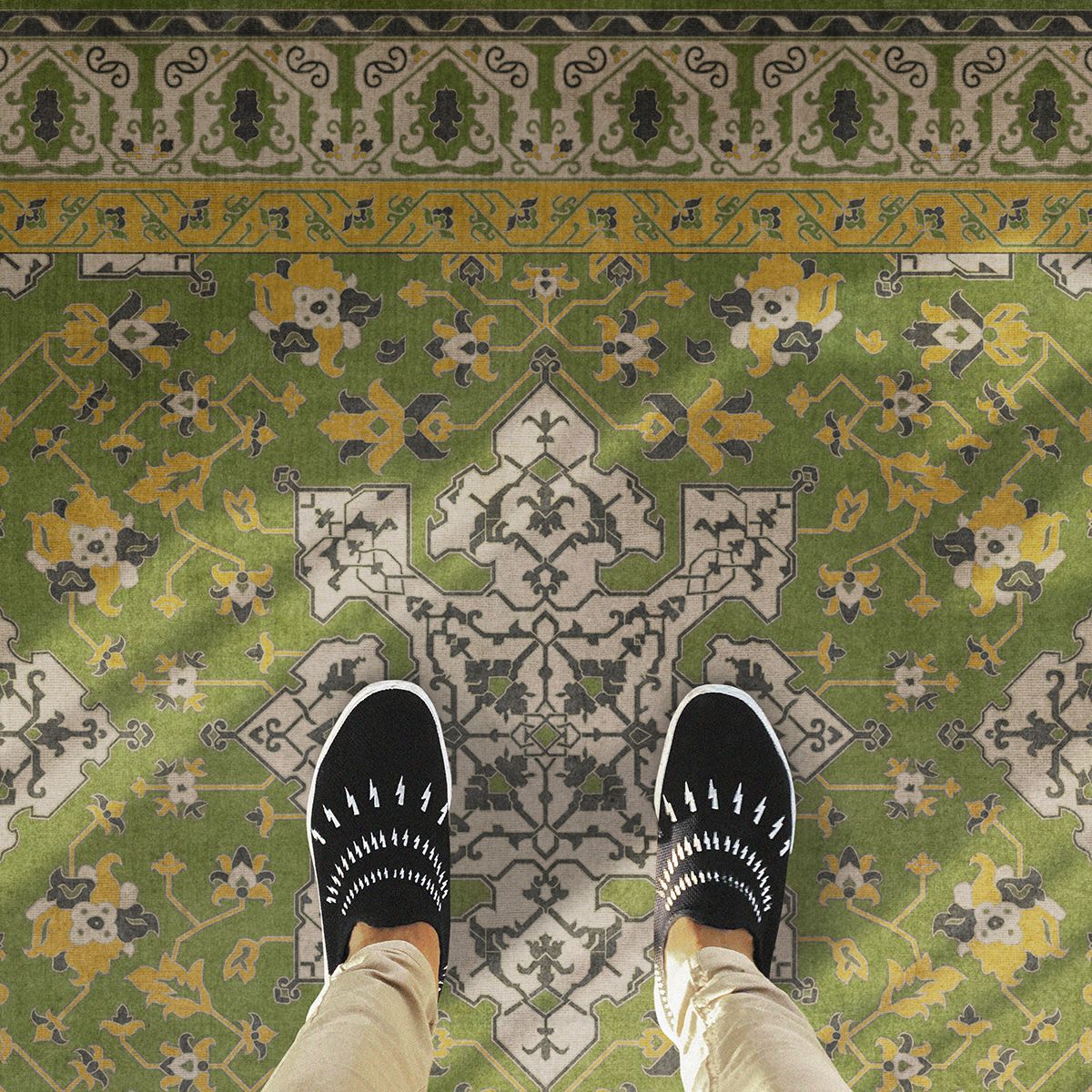 Williamsburg Star Ushak Earths Charms Vinyl Floor Cloth