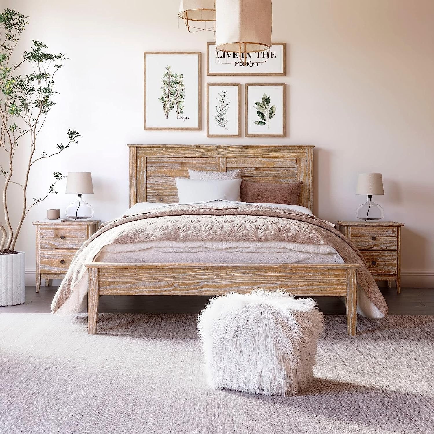 How to Design a Farmhouse Style Bedroom