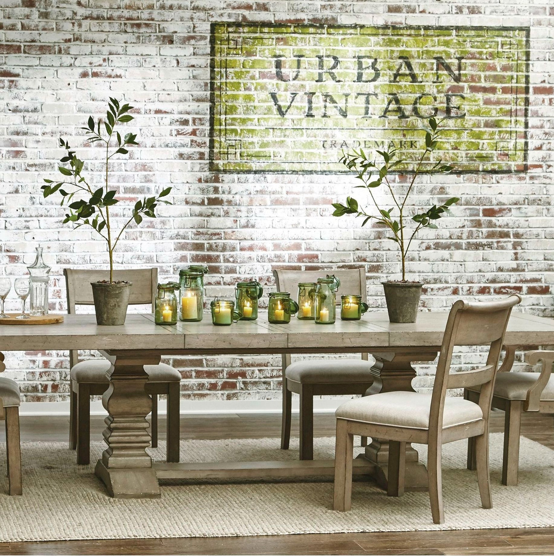 How to Design a Farmhouse Styled Dining Room