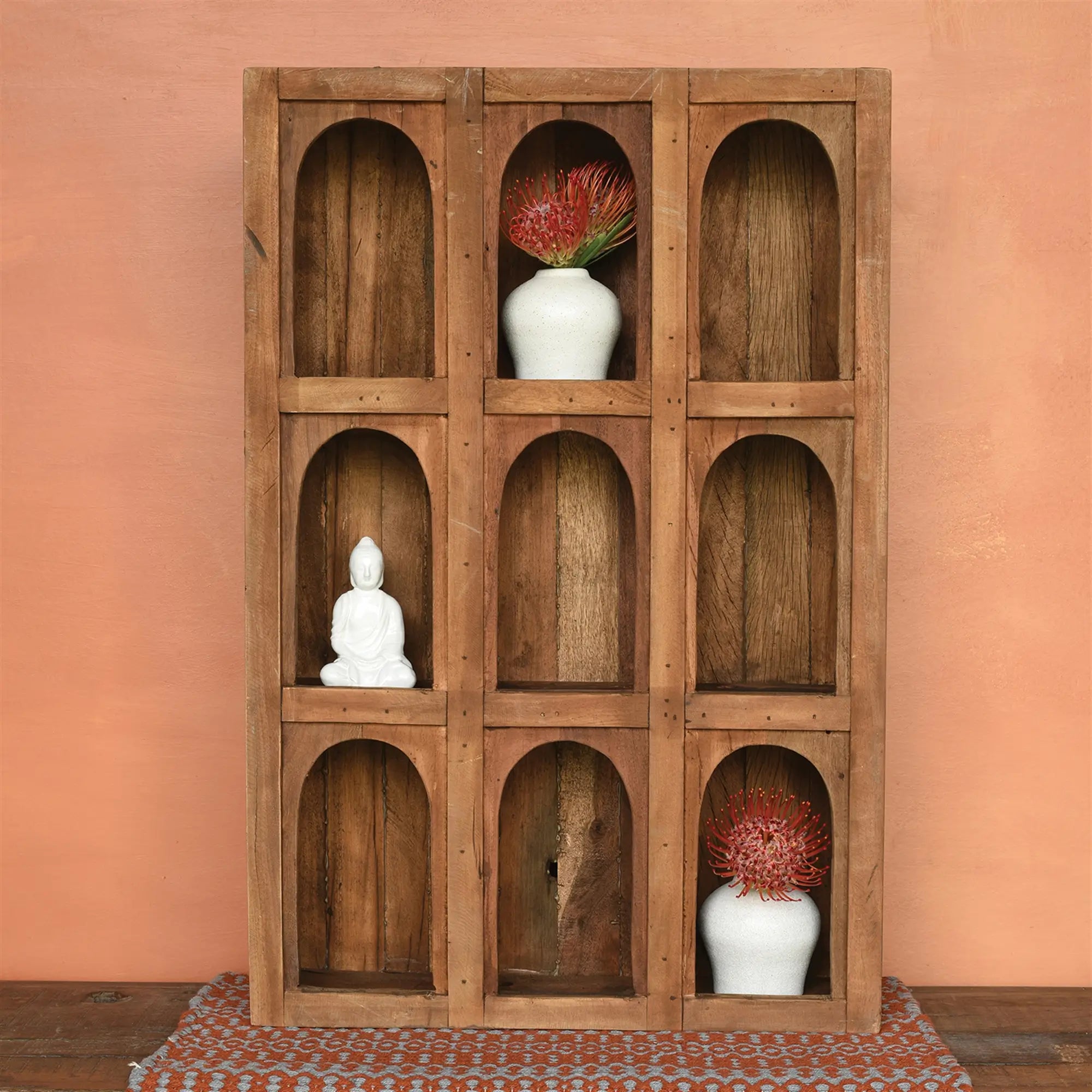 Soledad Nine Arch Display Case