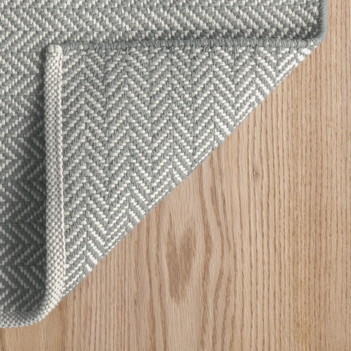 Dash & Albert Herringbone Woven Cotton Rug