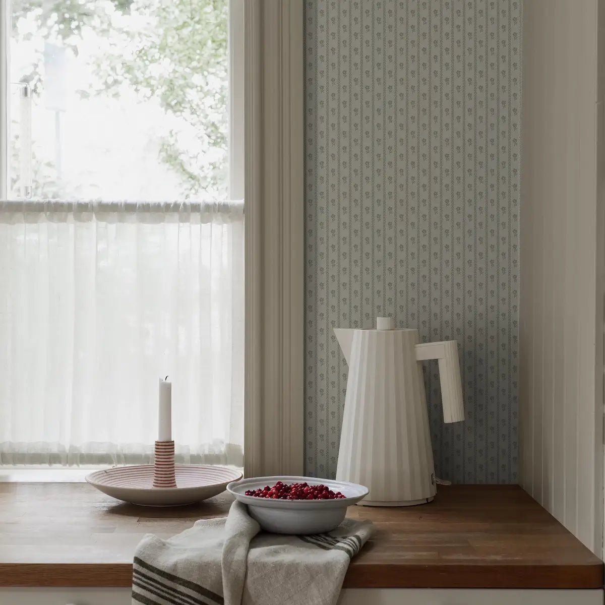 Schumacher Lilla Lyckan Wallpaper
