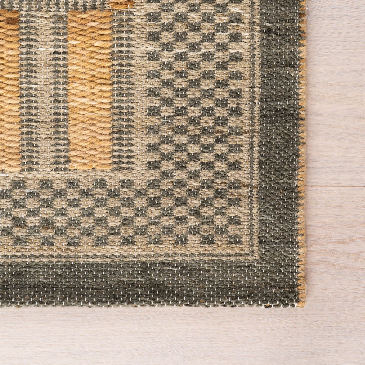 Leland Indoor/Outdoor Rug