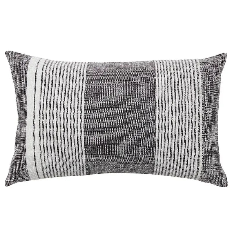 Jaipur Living Acapulco Carinda Lumbar Pillow