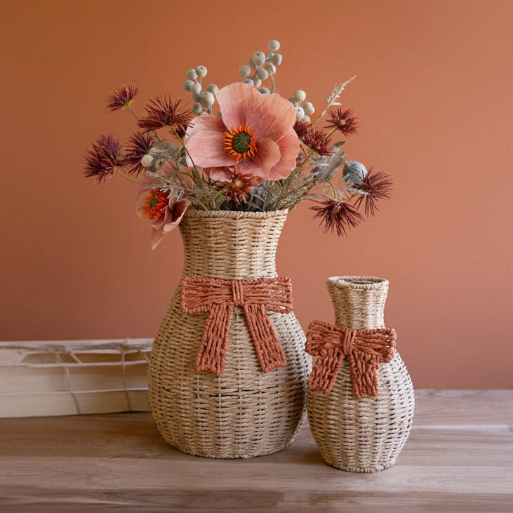 Twisted Paper Bow Vase Set